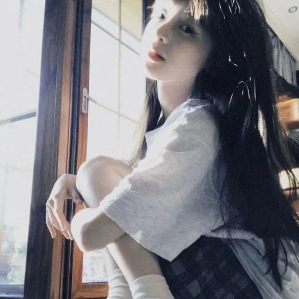 女儿国嬉春